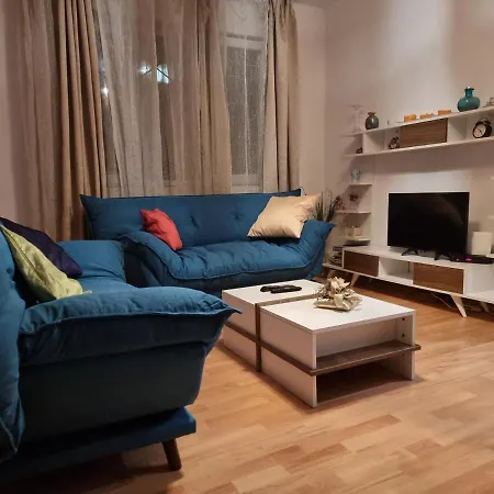 Old Town 2 Bedrooms With Balcony By Orchid Garden Appartamento