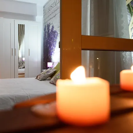 Appartamento Old Town 2 Bedrooms With Balcony By Orchid Garden *