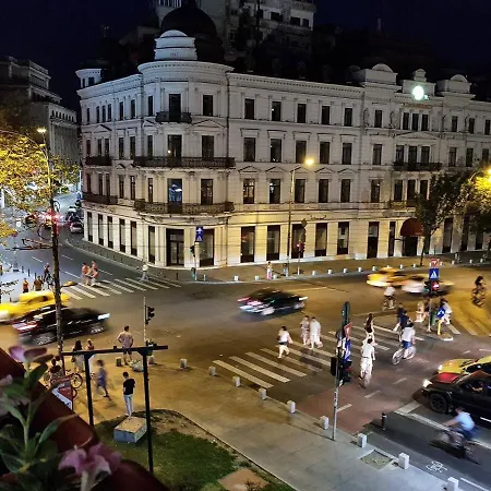 Appartamento Old Town 2 Bedrooms With Balcony By Orchid Garden Bucarest